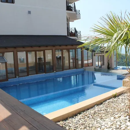 Lux Milmari Reko E4 Kopaonik