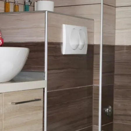 Lux Milmari Reko E4 *