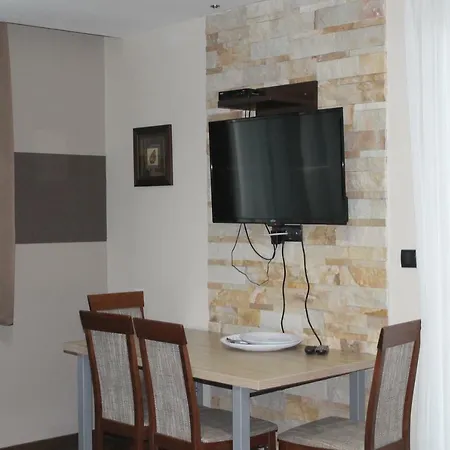 Lux Milmari Reko E4 Appartamento *