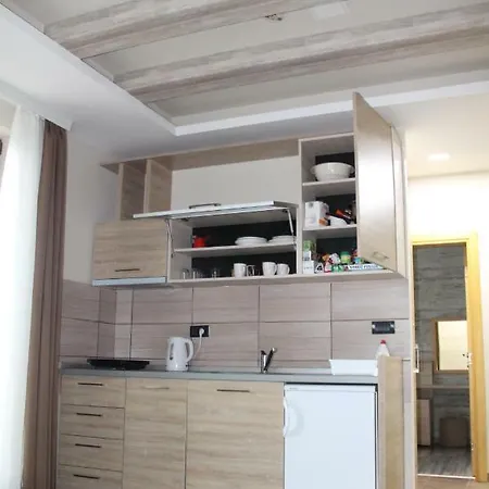 Lux Milmari Reko E4 Appartamento